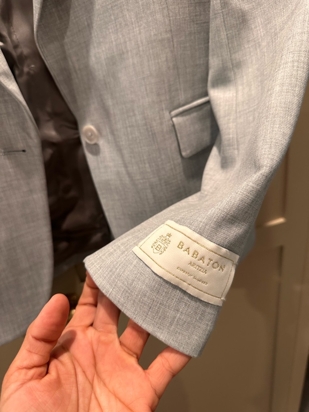 Aritzia Blazer - Picture 5 of 5